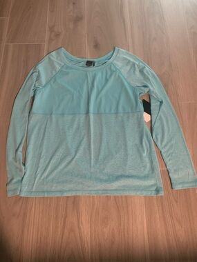 Zella Long Sleeve Performance Tee in Aqua Blue